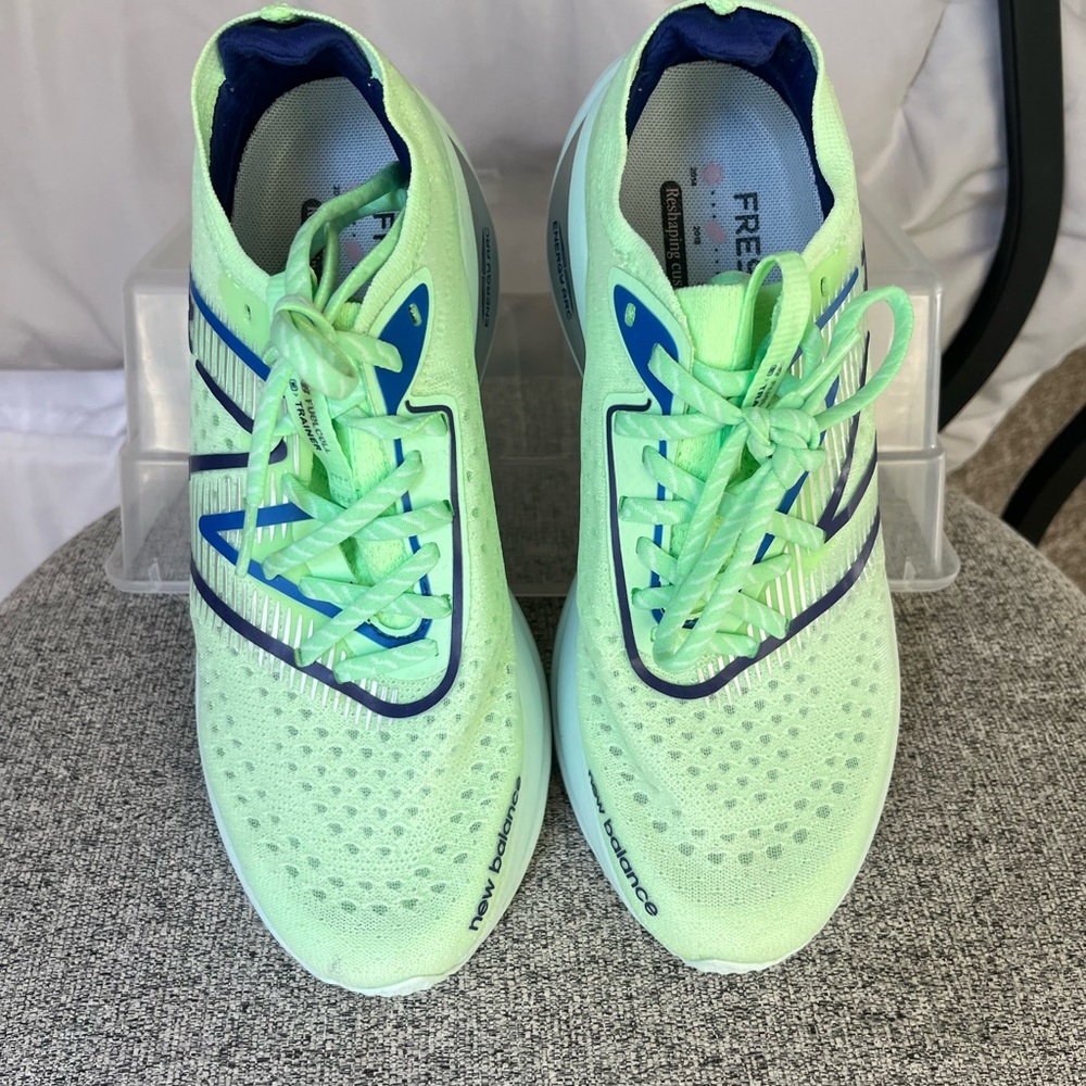 New Balance Women’s Fresh Foam Supercomp Trainer Shoes - size 7.5